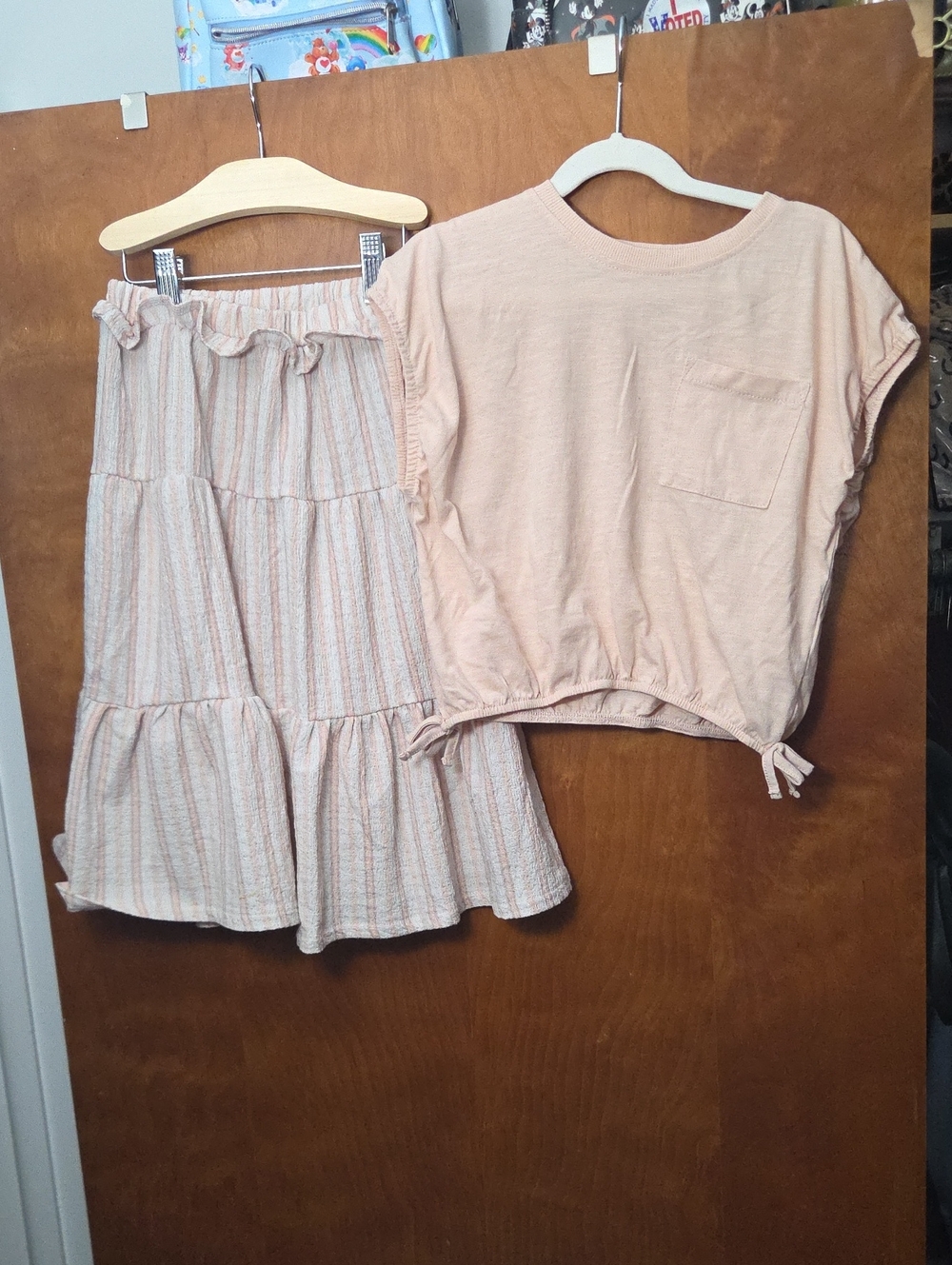 Jessica Simpson Peach Short Sleeve Tie-Hem Top with Tiered Skirt